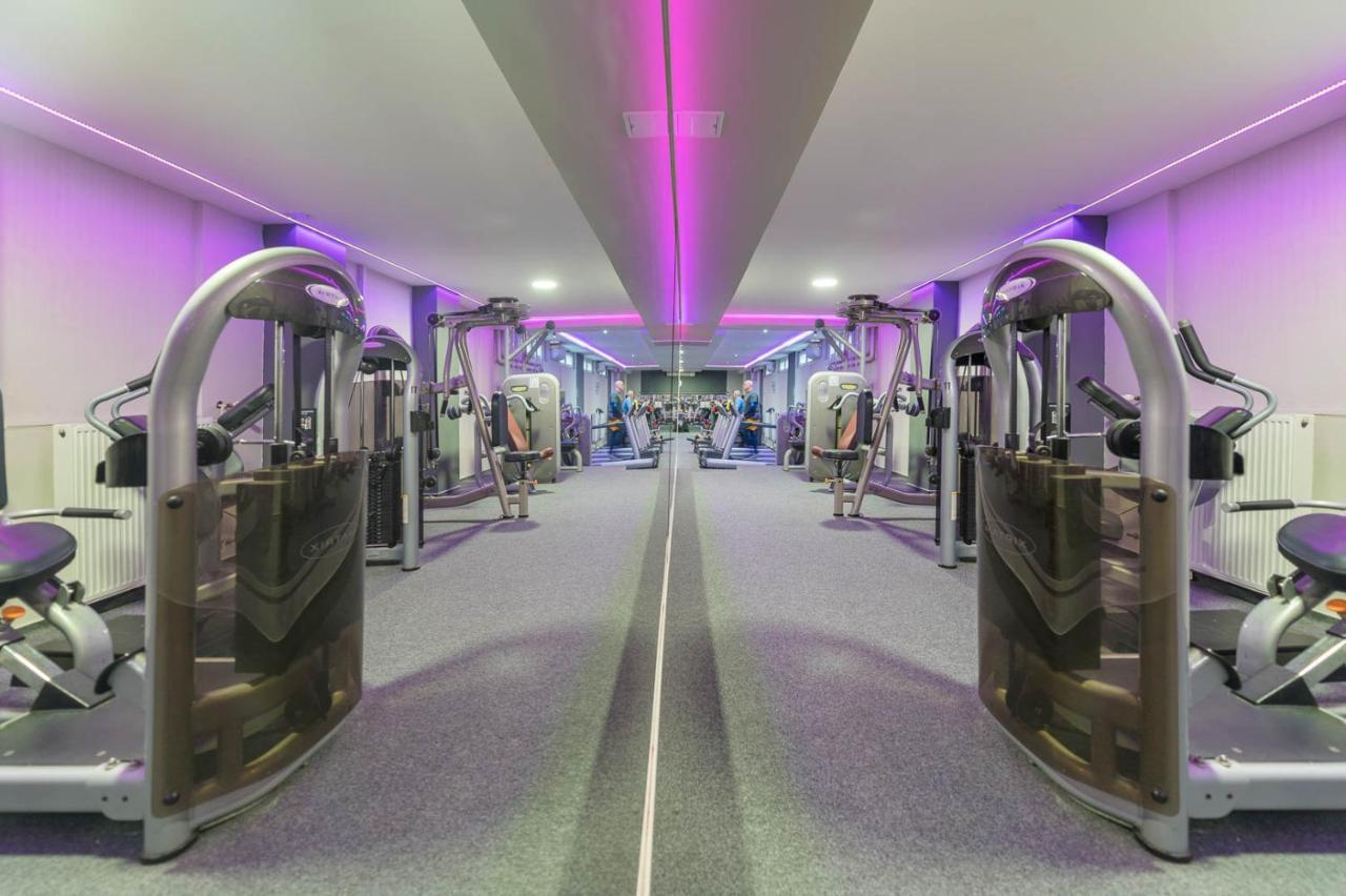 Oazis Wellness Panzio Hotel Szigetszentmiklós Buitenkant foto